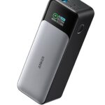 Anker 737 Power Bank (PowerCore 24K), Cargador portátil de 3 Puertos 24,000 mAh con Salida de 140W, Pantalla Digital Inteligente, Compatible con iPhone Serie 13, Samsung, MacBook, DELL, AirPods, etc.